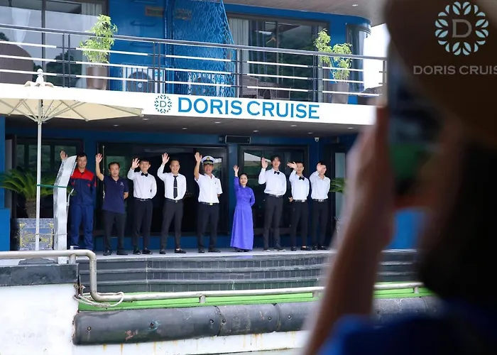  Doris Cruise By Hag 5*